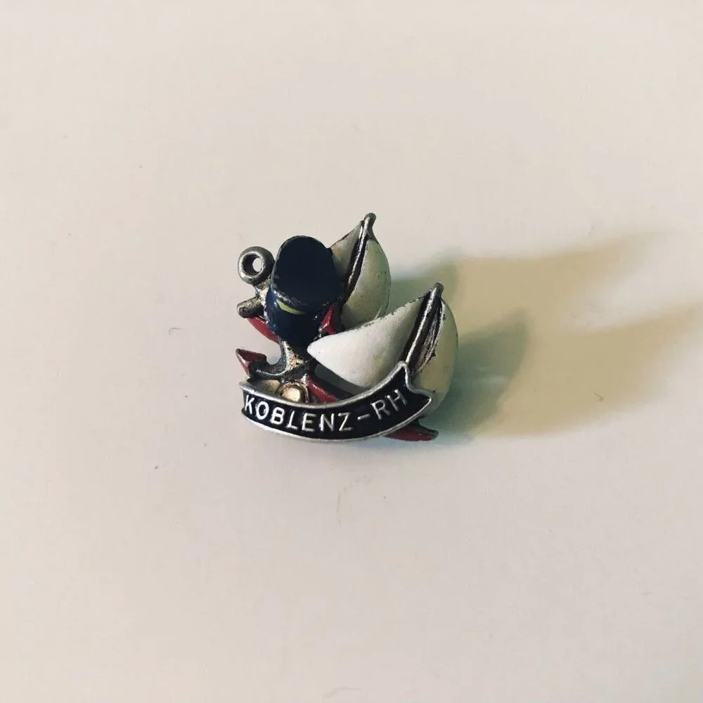 Vintage Koblenz RH Germany Tourist Travel Souvenir Pin Brooch